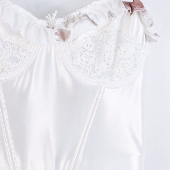 Reworked Victorian Style Ivory Satin Corset Top W/  Ruffles on Bust - S/M - Picture 8 of 15